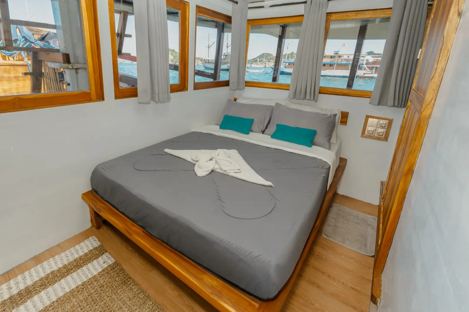 Private Cabin (Main Deck) on Amore