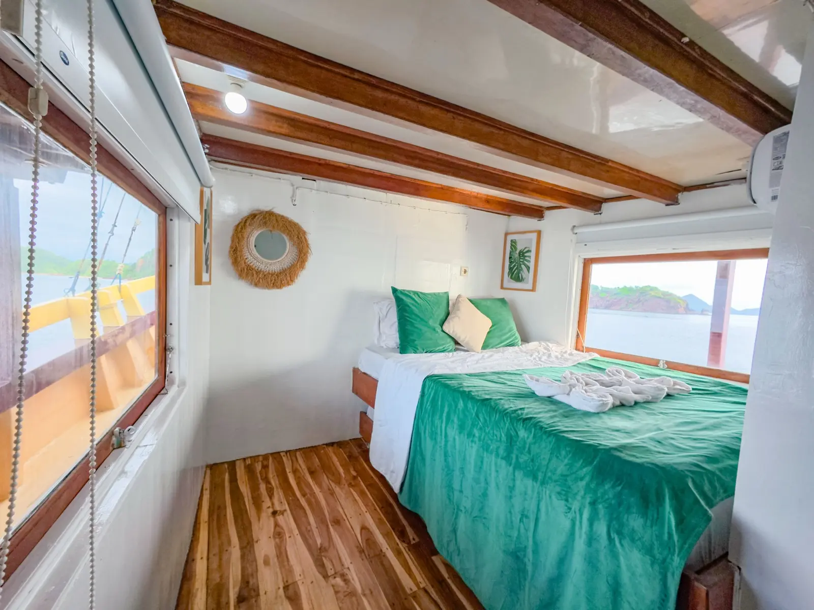 Deluxe Cabin 3 on Hatira Hela