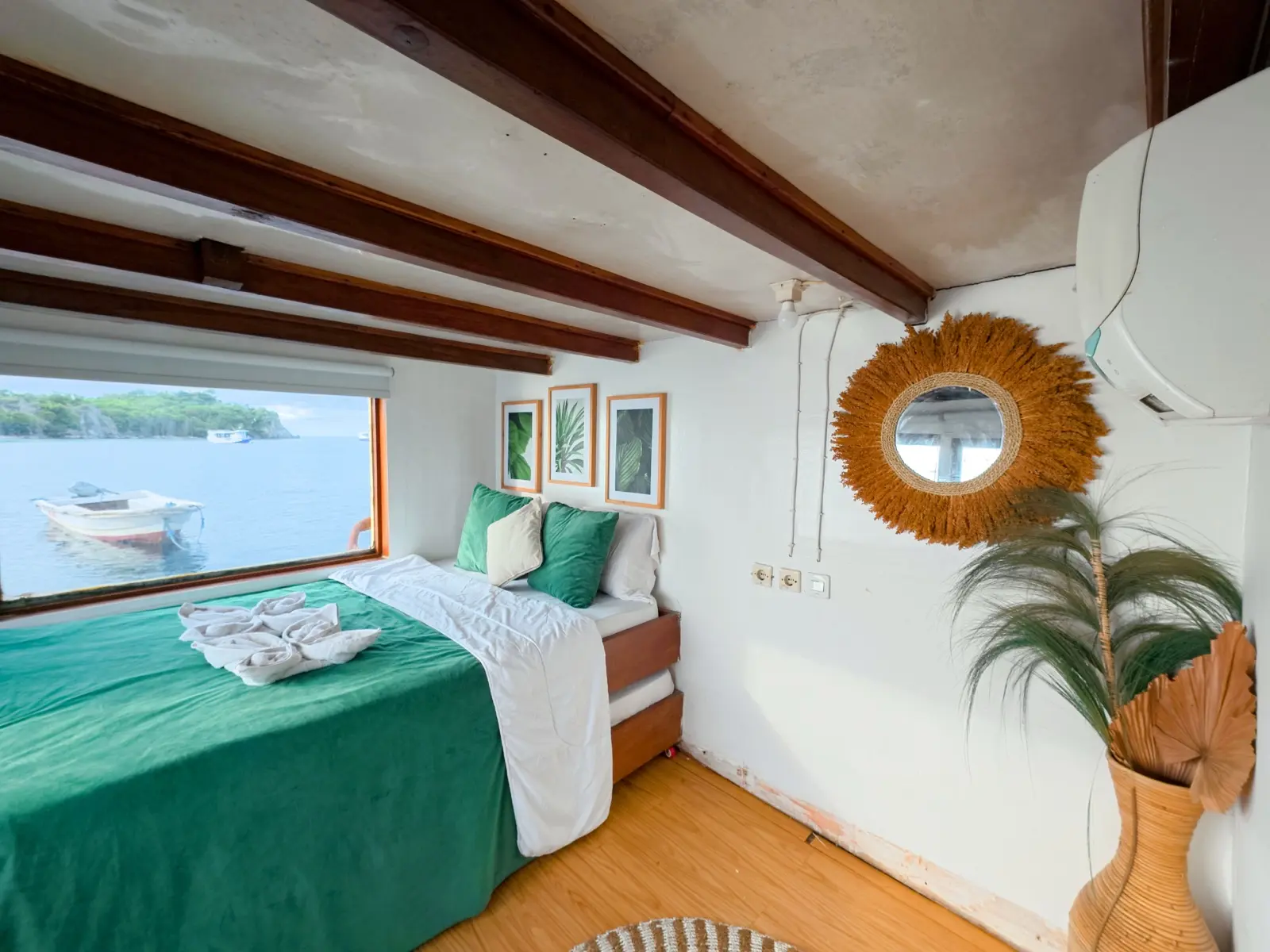 Master Cabin 2 on Hatira Hela