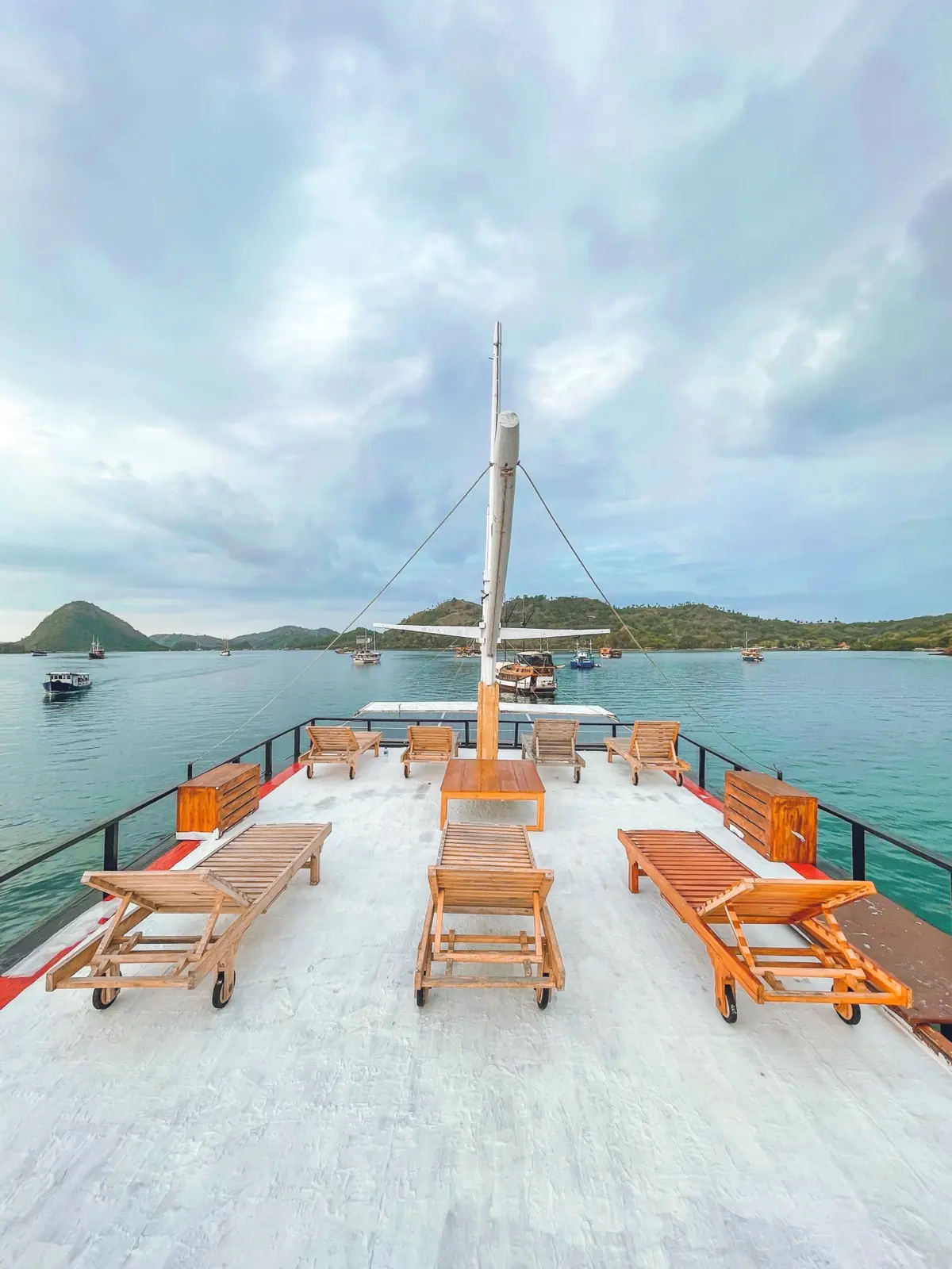 Kanhaloka — sun deck