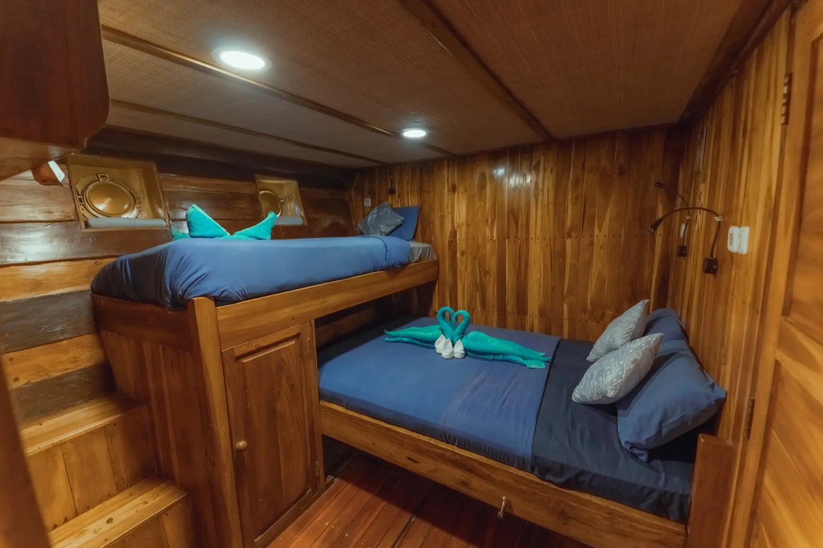 Superior Cabin 2 on Lamborajo 2