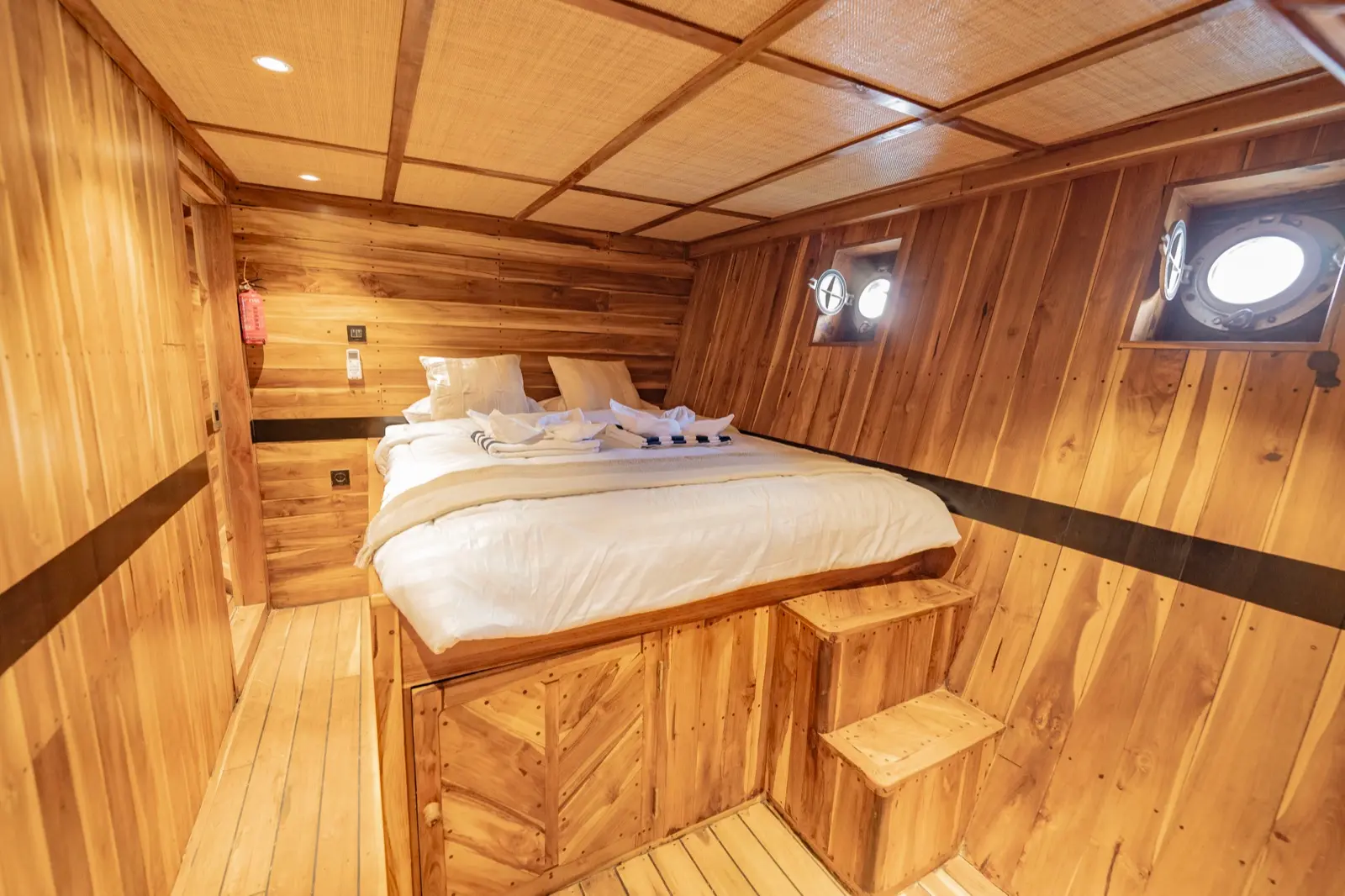 Superior Cabin 1 on Lamborajo 3